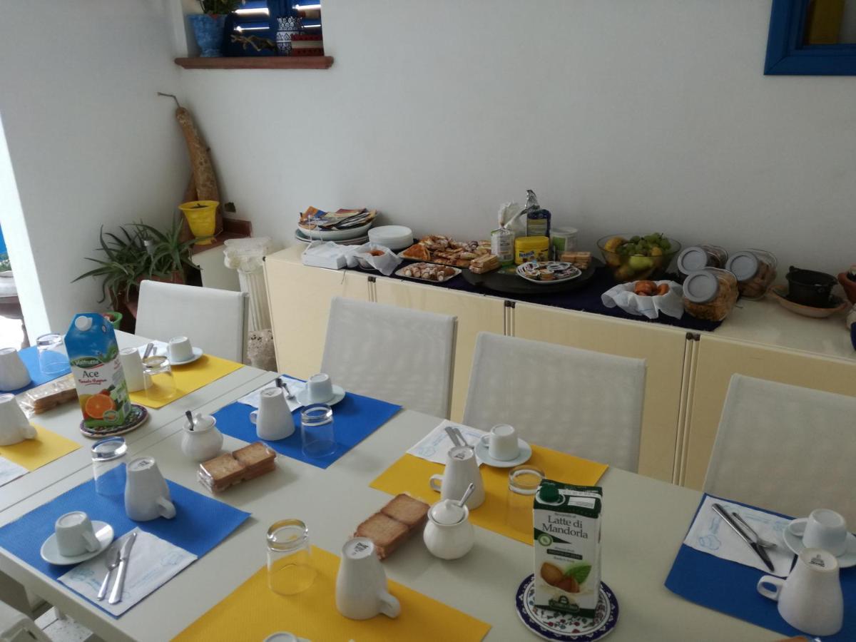 Mediterranea Guesthouse B&B Portopalo Di Capo Passero Eksteriør bilde